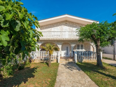 Apartment Four-bedroom apartment with terrace Vir A-20971-a in Vir - Apartment