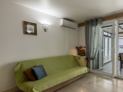 Apartment One bedroom apartment with terrace and sea view Mavarštica, Čiovo A-21062-a - Outdoor photo 7