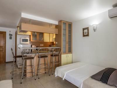 Apartment One bedroom apartment with terrace and sea view Mavarštica, Čiovo A-21062-a - Outdoor photo 9