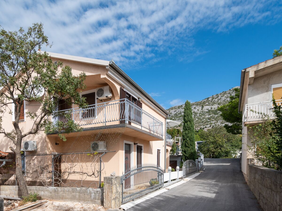 Apartment One bedroom apartment with terrace Starigrad, Paklenica A-21824-a - Outdoor photo 5