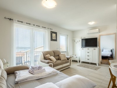 Apartment Two bedroom apartment with balcony and sea view Šibenik A-21075-a in Sibenik - Apartment