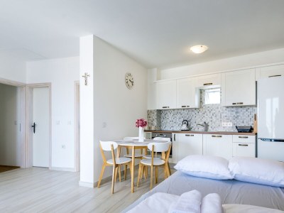 Apartment Two bedroom apartment with balcony and sea view Šibenik A-21075-a - Outdoor photo 6