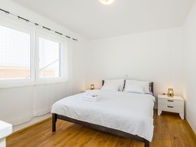 Apartment Two bedroom apartment with balcony and sea view Šibenik A-21075-a - Outdoor photo 8