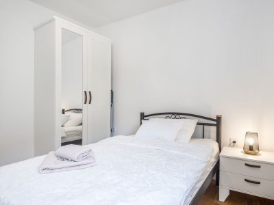 Apartment Two bedroom apartment with balcony and sea view Šibenik A-21075-a - Outdoor photo 12