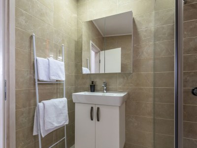 Apartment Two bedroom apartment with balcony and sea view Šibenik A-21075-a - Outdoor photo 15