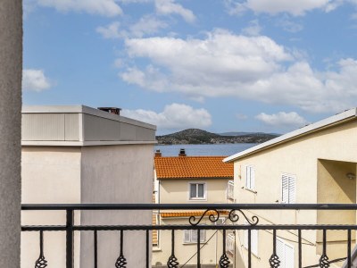 Apartment Two bedroom apartment with balcony and sea view Šibenik A-21075-a - Outdoor photo 19