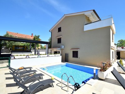 Apartment Two bedroom apartment with terrace Omišalj, Krk A-20617-a - Outdoor photo 2