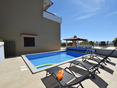 Apartment Two bedroom apartment with terrace Omišalj, Krk A-20617-a - Outdoor photo 5