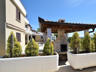 Apartment Two bedroom apartment with terrace Omišalj, Krk A-20617-a - Outdoor photo 7