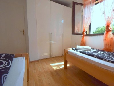 Apartment Two bedroom apartment with terrace Omišalj, Krk A-20617-a - Outdoor photo 15