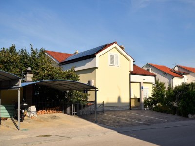 Apartment One bedroom apartment with terrace Njivice, Krk A-21846-b in Njivice - Apartment