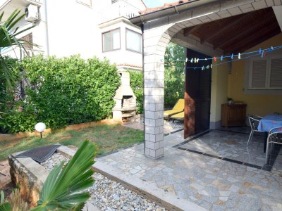 Apartment One bedroom apartment with terrace Njivice, Krk A-21846-b - Outdoor photo 12
