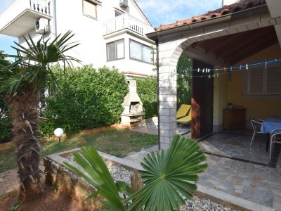 Apartment One bedroom apartment with terrace Njivice, Krk A-21846-b - Outdoor photo 14