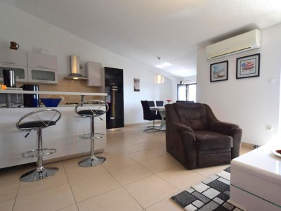 Apartment Three bedroom apartment with terrace and sea view Omišalj, Krk A-20617-b - Outdoor photo 9