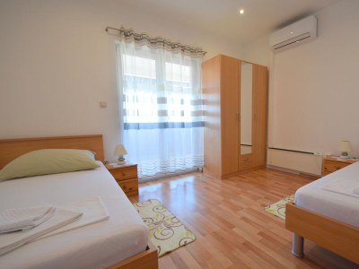 Apartment Two bedroom apartment with balcony Njivice, Krk A-21902-a - Outdoor photo 12