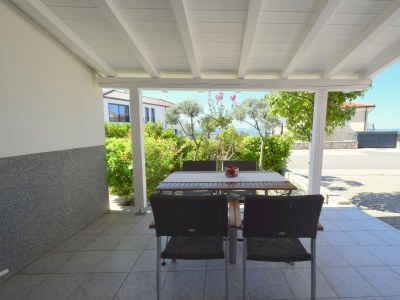 Apartment One bedroom apartment with terrace Njivice, Krk A-21902-b in Njivice - Apartment