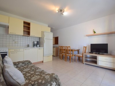 Apartment One bedroom apartment with terrace Njivice, Krk A-21902-b - Outdoor photo 6