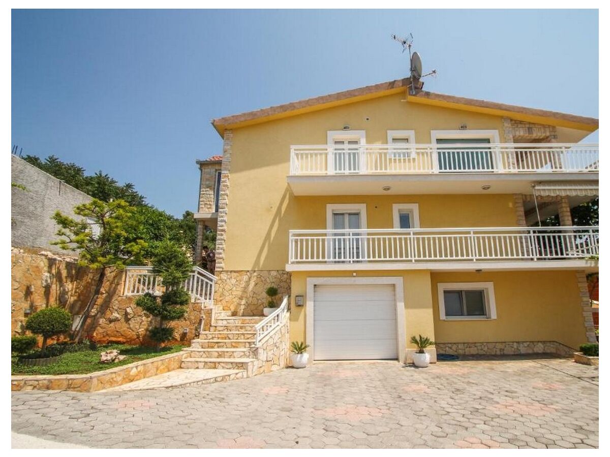 Apartment Three bedroom apartment with terrace and sea view Trogir A-21466-a - Outdoor photo 3