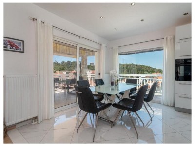 Apartment Three bedroom apartment with terrace and sea view Trogir A-21466-a - Outdoor photo 15
