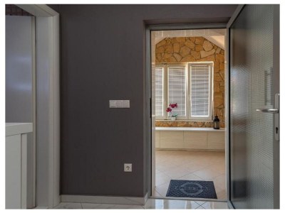 Apartment Three bedroom apartment with terrace and sea view Trogir A-21466-a - Outdoor photo 39