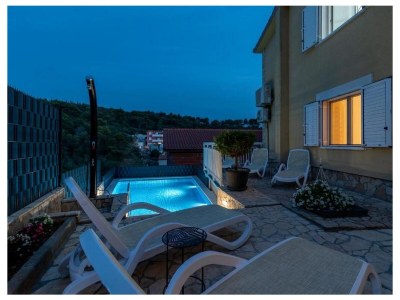 Apartment Three bedroom apartment with terrace Trogir A-21466-b - Outdoor photo 7