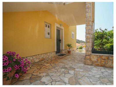 Apartment Three bedroom apartment with terrace Trogir A-21466-b - Outdoor photo 10