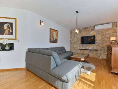 Apartment Three bedroom apartment with terrace Trogir A-21466-b - Outdoor photo 13