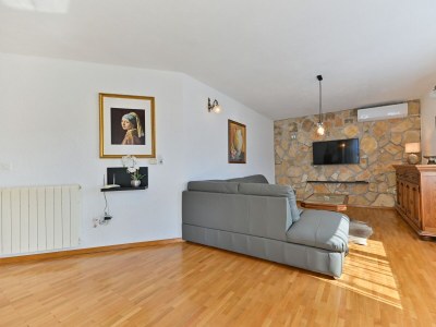 Apartment Three bedroom apartment with terrace Trogir A-21466-b - Outdoor photo 15