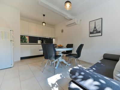 Apartment Two bedroom apartment with terrace Trogir A-21466-c - Outdoor photo 13