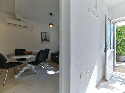 Apartment Two bedroom apartment with terrace Trogir A-21466-c - Outdoor photo 26