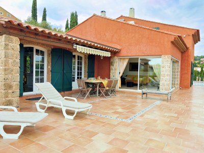 Villa with pool right on the beach in Carqueiranne - Outdoor photo 5