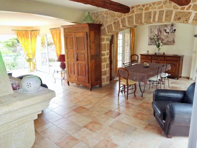 Villa with pool right on the beach in Carqueiranne - Features photo 23