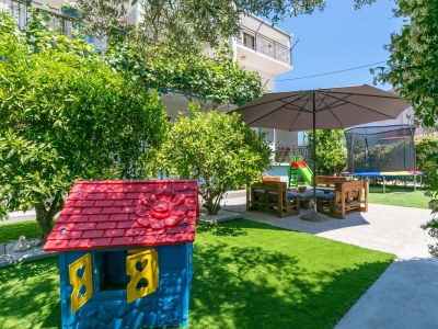 Apartment One bedroom apartment with terrace and sea view Kaštel Štafilić, Kaštela A-21948-c - Outdoor photo 13