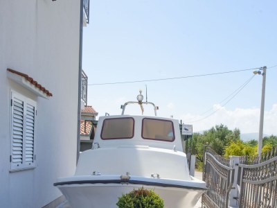 Apartment One bedroom apartment with terrace and sea view Kaštel Štafilić, Kaštela A-21948-c - Outdoor photo 19