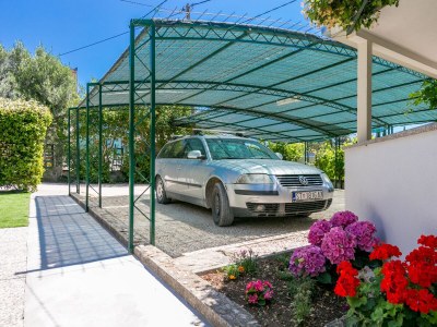 Apartment One bedroom apartment with terrace and sea view Kaštel Štafilić, Kaštela A-21948-c - Outdoor photo 23
