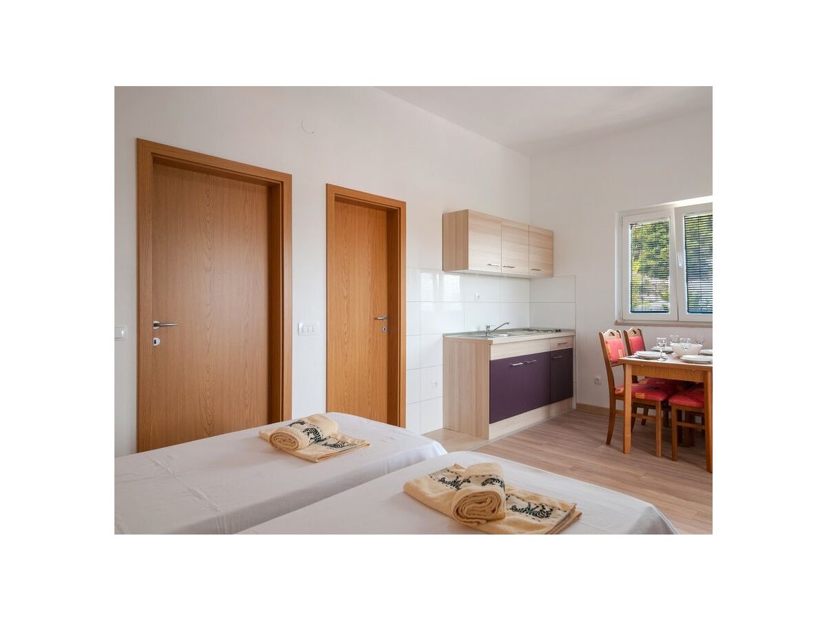 Apartment One bedroom apartment with terrace and sea view Splitska, Brač A-21974-a - Outdoor photo 4