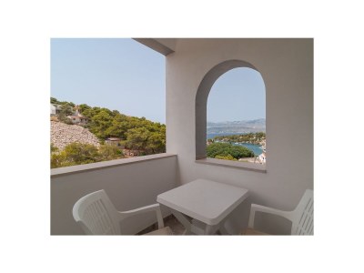 Apartment One bedroom apartment with terrace and sea view Splitska, Brač A-21974-a - Outdoor photo 11