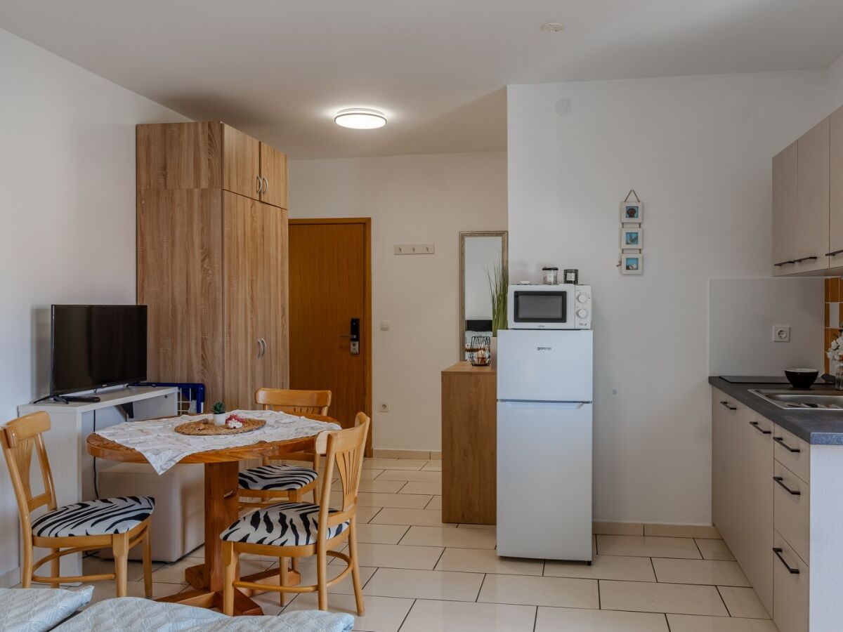 Apartment Apartments by the sea Vir - 21579 - Outdoor photo 4