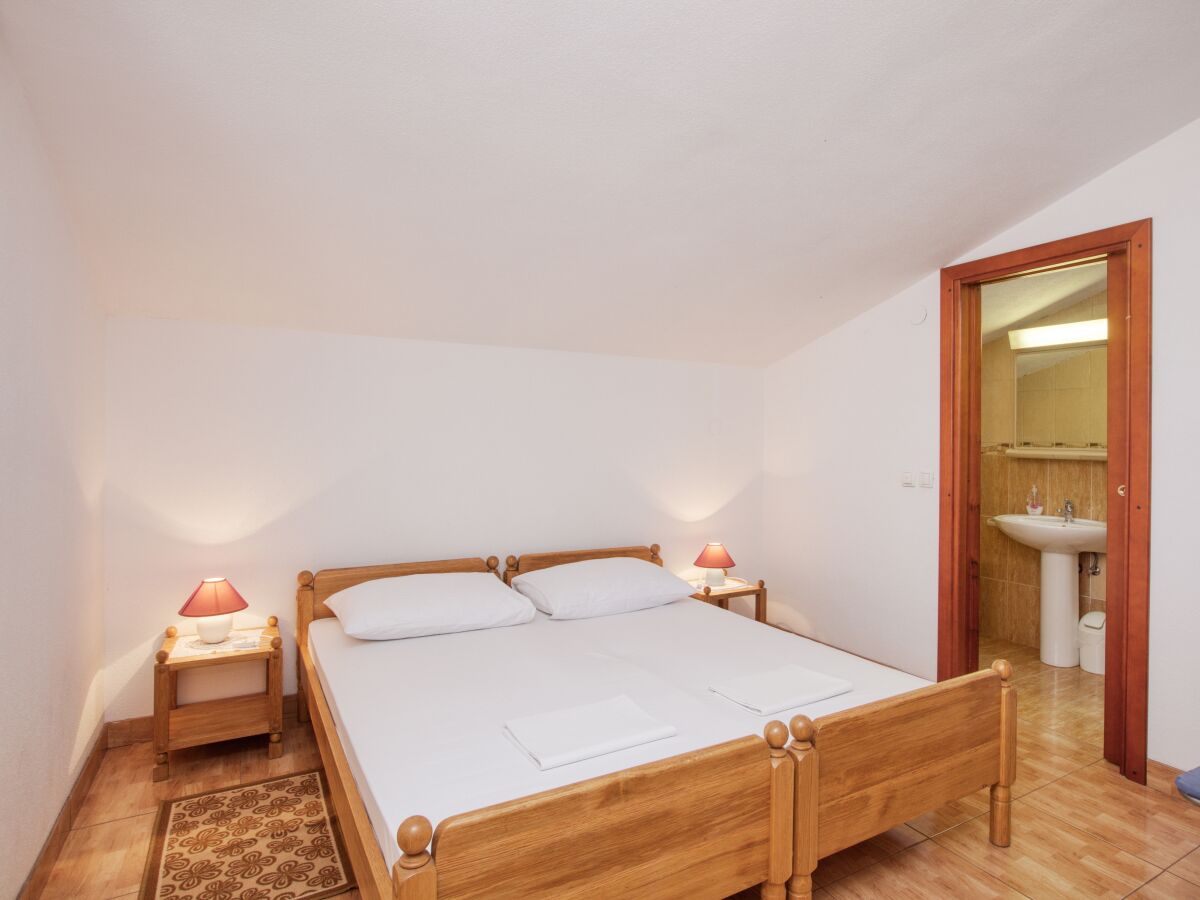 Apartment One bedroom apartment with terrace Vodice A-21593-b