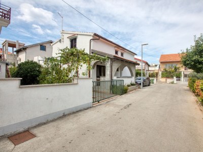 Apartment One bedroom apartment with terrace Vodice A-21593-b - Outdoor photo 7