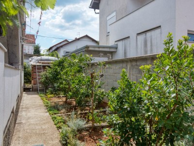 Apartment One bedroom apartment with terrace Vodice A-21593-b - Outdoor photo 10