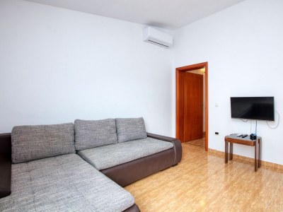 Apartment One bedroom apartment with terrace Vodice A-21593-b - Outdoor photo 18