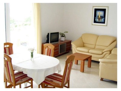 Apartment Two bedroom apartment with terrace and sea view Barbat, Rab A-22053-a - Outdoor photo 4