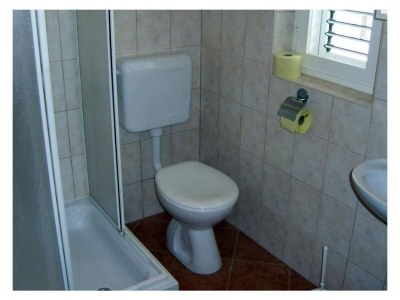 Apartment Two bedroom apartment with terrace and sea view Barbat, Rab A-22053-a - Outdoor photo 12