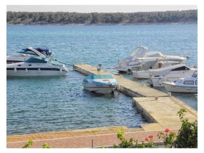 Apartment Two bedroom apartment with terrace and sea view Barbat, Rab A-22053-a - Outdoor photo 18