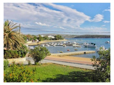 Apartment One bedroom apartment with terrace and sea view Barbat, Rab A-22053-b - Outdoor photo 11