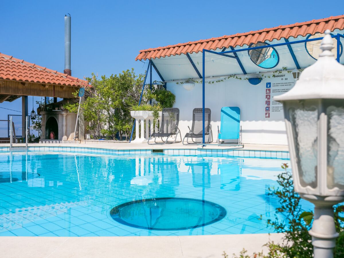 Apartment Two bedroom apartment with terrace and sea view Sumpetar, Omiš A-21633-d