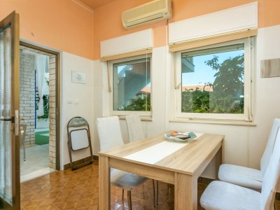 Apartment Two bedroom apartment with terrace and sea view Sumpetar, Omiš A-21633-d - Outdoor photo 23