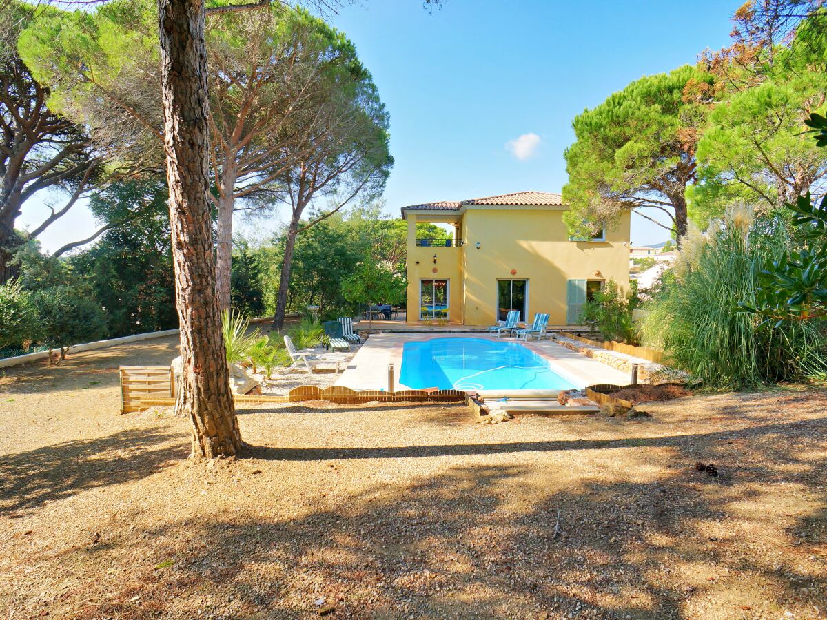 Holiday house with private Pool in Les Issambres - Outdoor photo 4