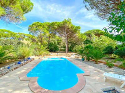 Holiday house with private Pool in Les Issambres - Outdoor photo 2